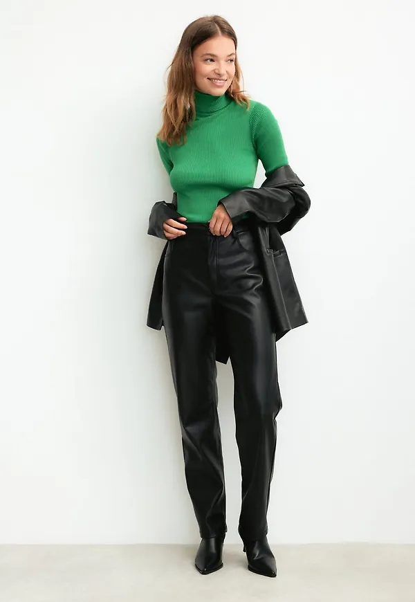 Sigrid knitted top