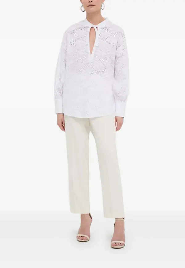 Silvian Heach blus med utsnitt - Vit