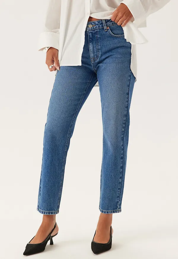 Slim Ankle Jeans