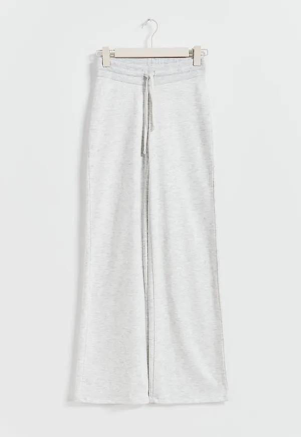 Slim low waist sweatpants