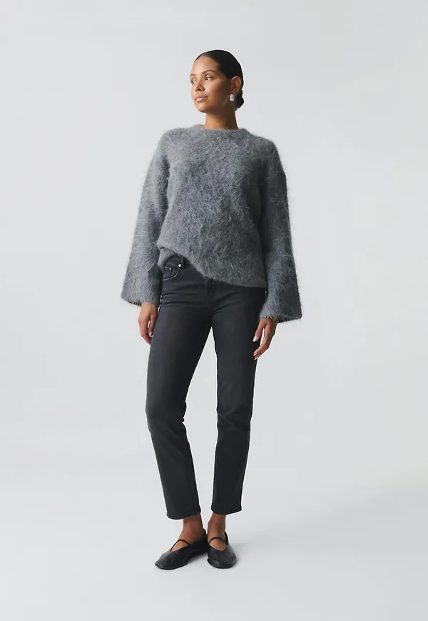 Slim straight jeans