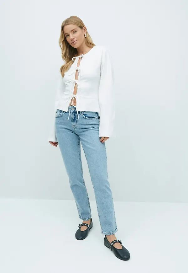Slim straight jeans