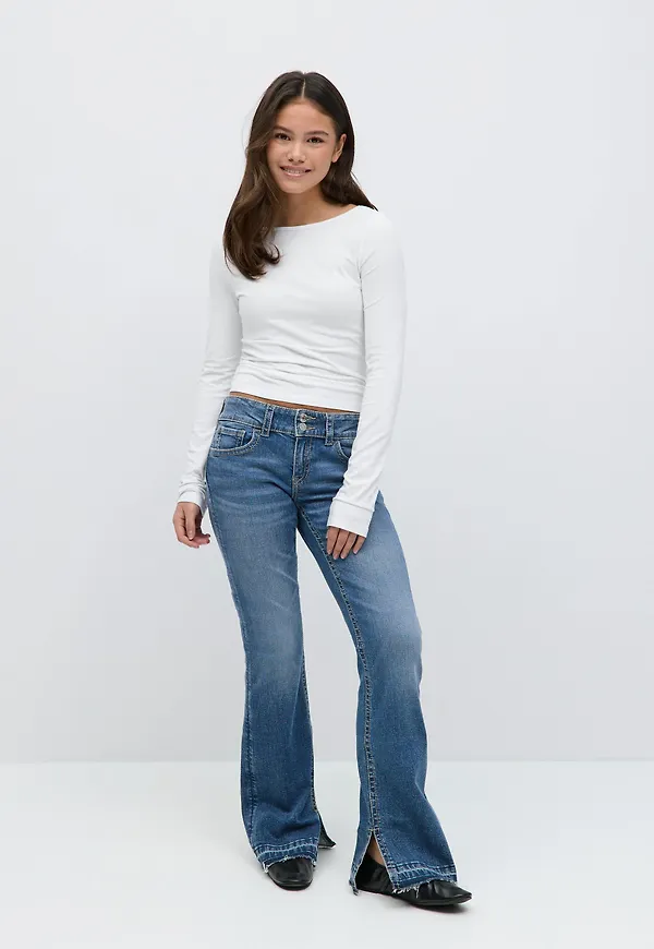 Slit fashion jeans