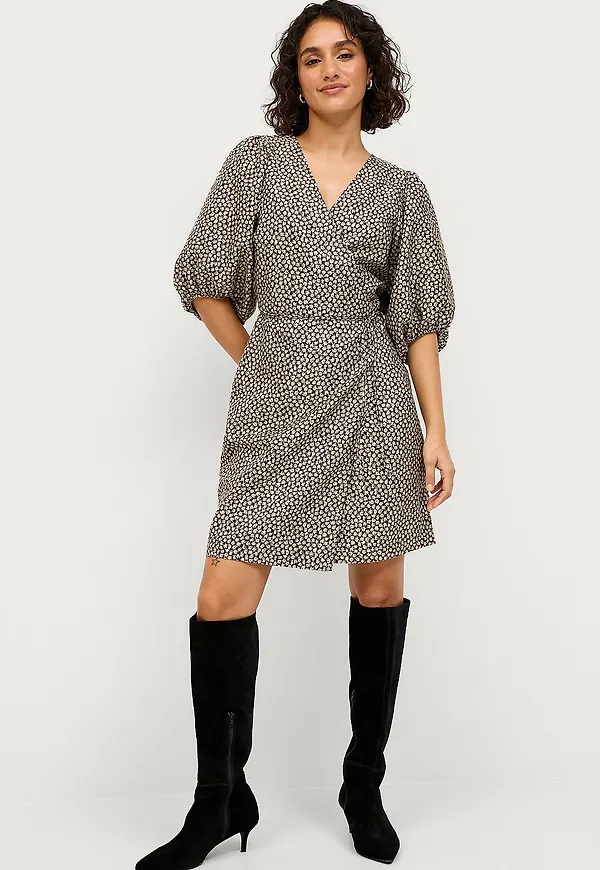 Soaked in Luxury - Omlottklänning slKaela Dress - Svart