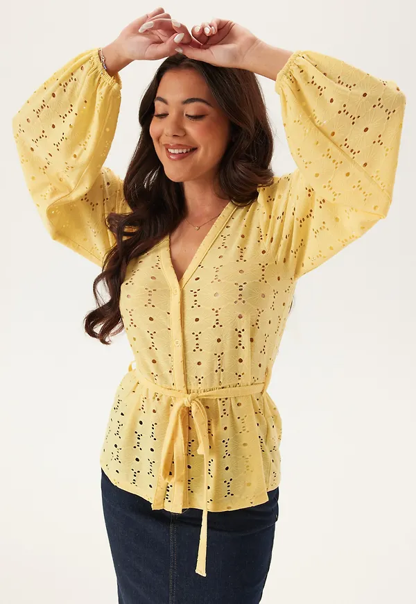 Soft Broderie Anglaise Top