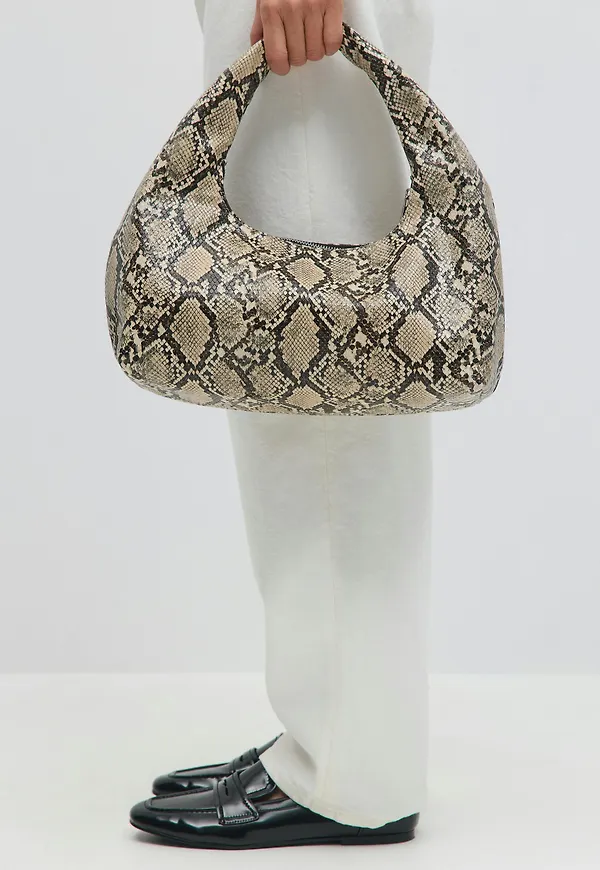 Gina Tricot - Soft hobo bag - Axelremsväskor - Beige - ONESIZE - Dam