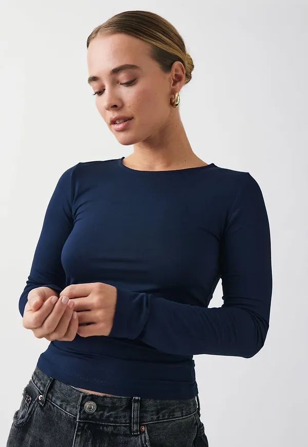 Crew neck top
