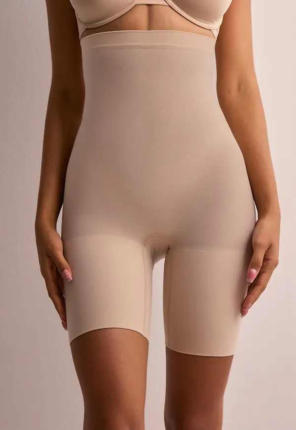 Spanx - Beige - Everyday Shaping HW Short