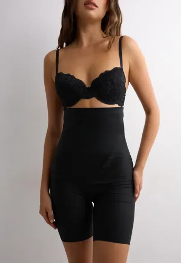Spanx - Svart - High Waisted Mid-Thigh