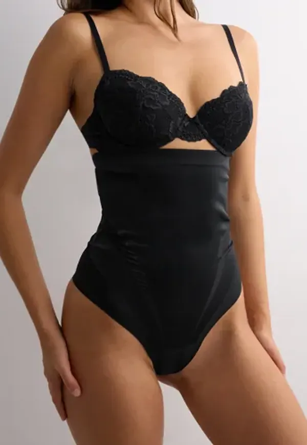 Spanx - Svart - High Waisted Thong