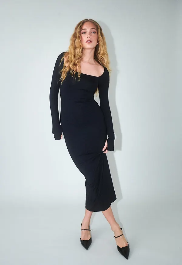Square neck dress