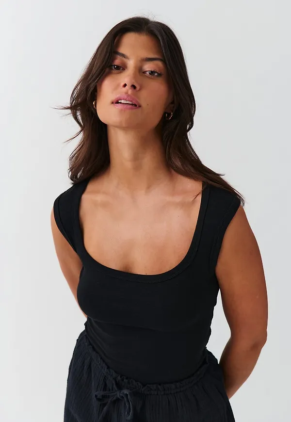 Square neck tank