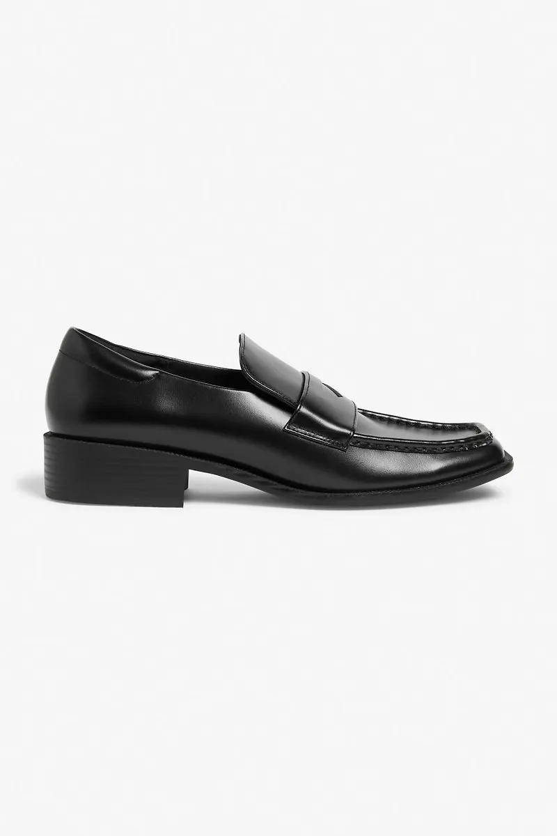 Square toe loafers - Black