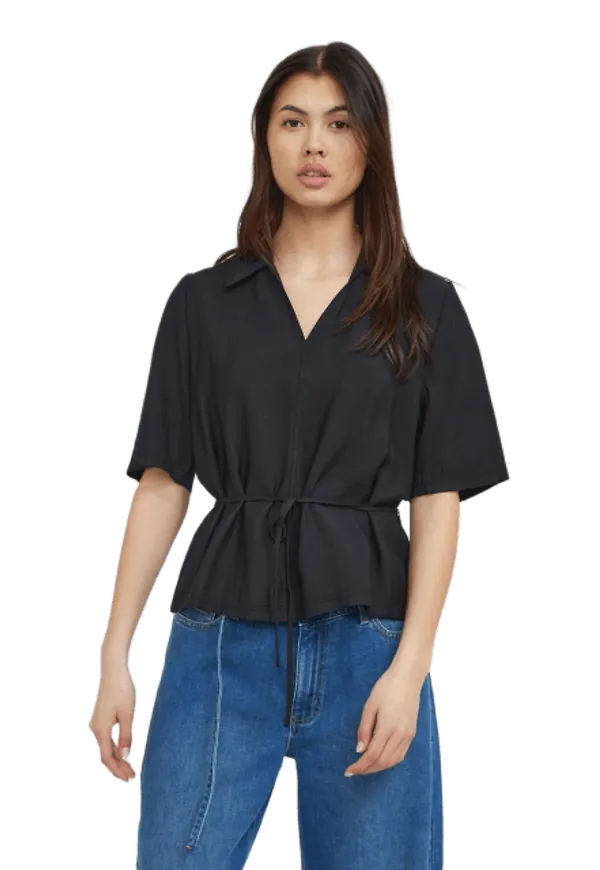 Srlynne Blus