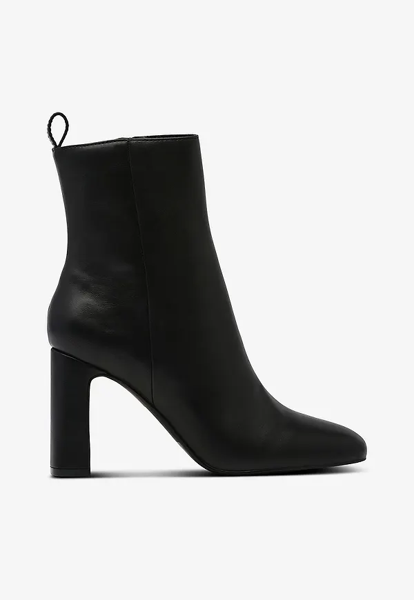 Steve Madden - Boots Adelisa Bootie - Svart