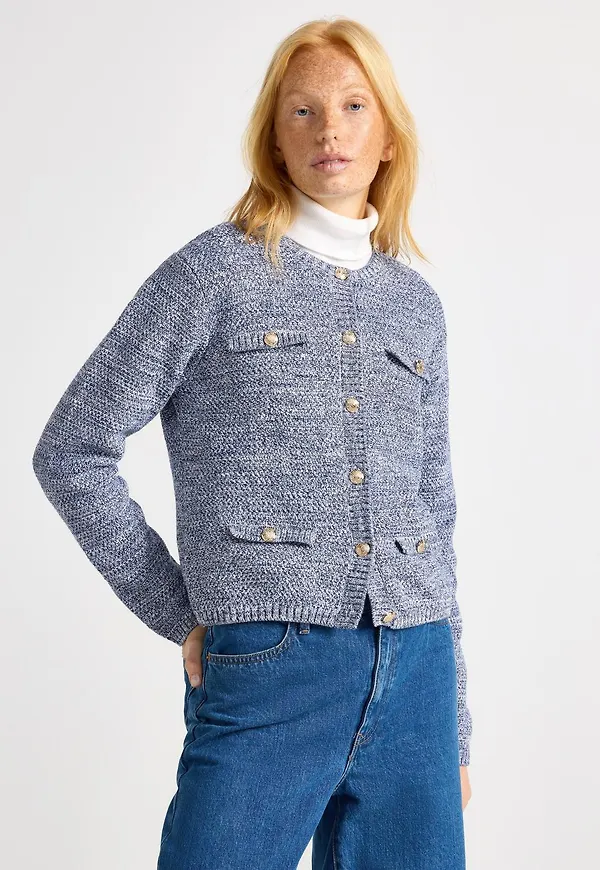 Stickad cardigan