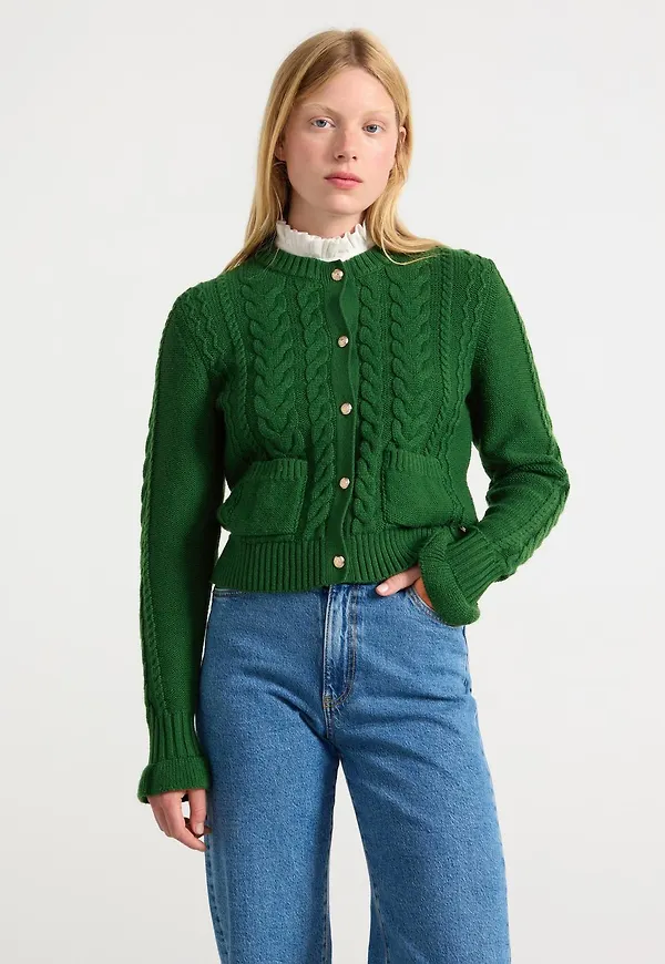 Stickad cardigan