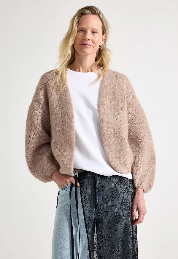 Stickad cardigan