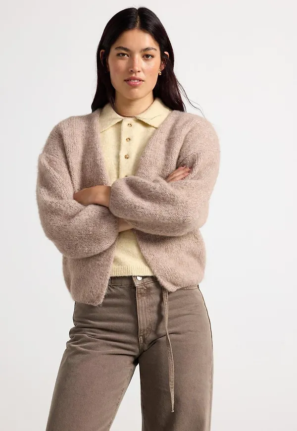 Stickad cardigan