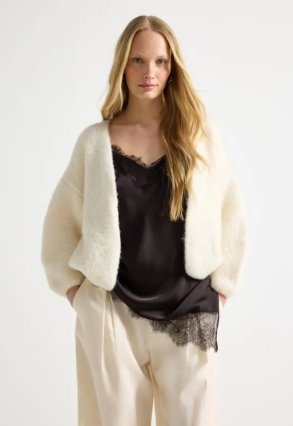 Stickad cardigan