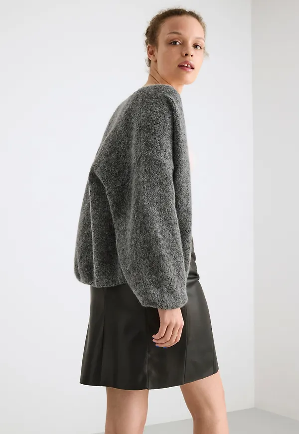 Stickad cardigan