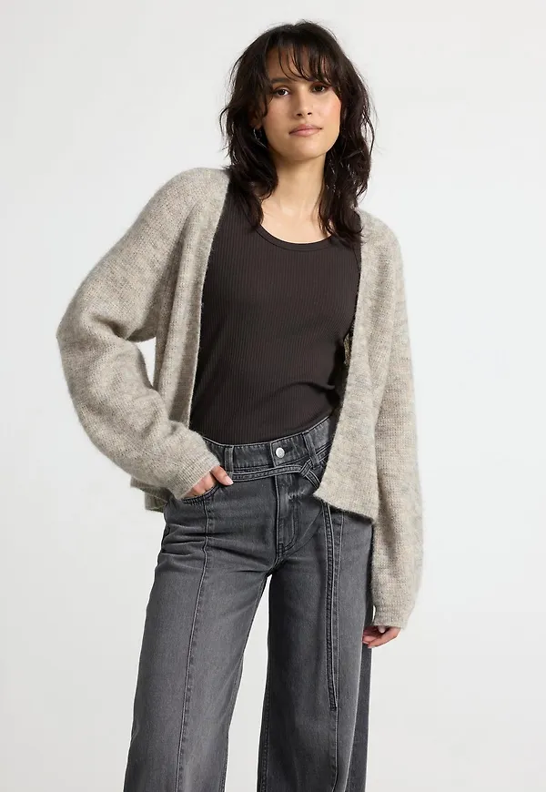 Stickad cardigan i ullblandning