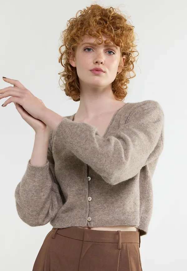 Stickad cardigan