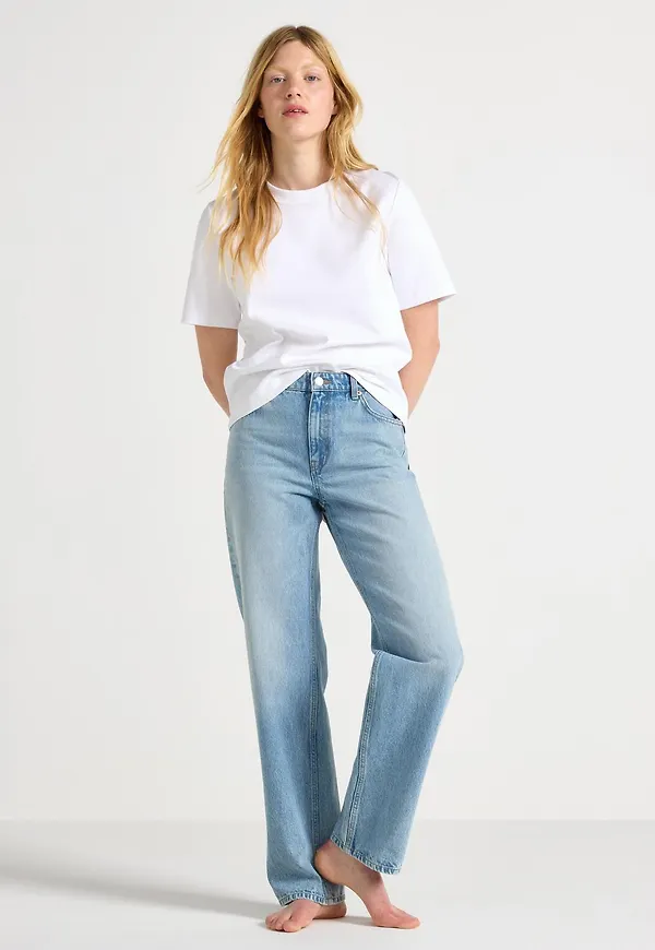 STRAIGHT Betty jeans med hög midja