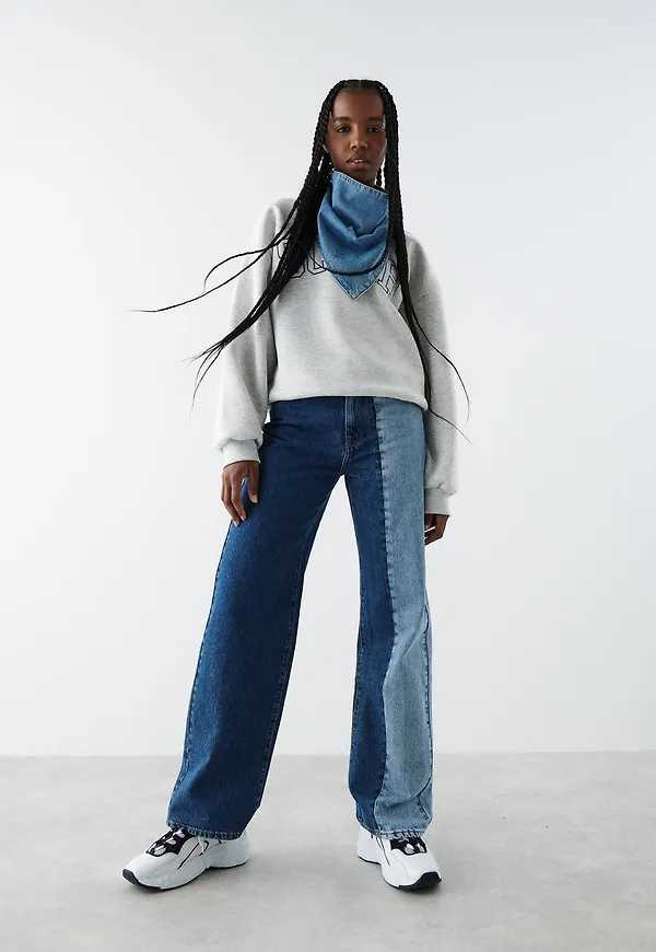 Straight block jeans