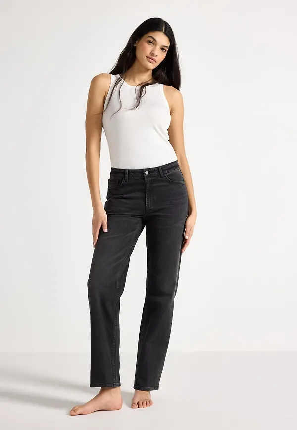STRAIGHT Nea jeans med lätt stretch