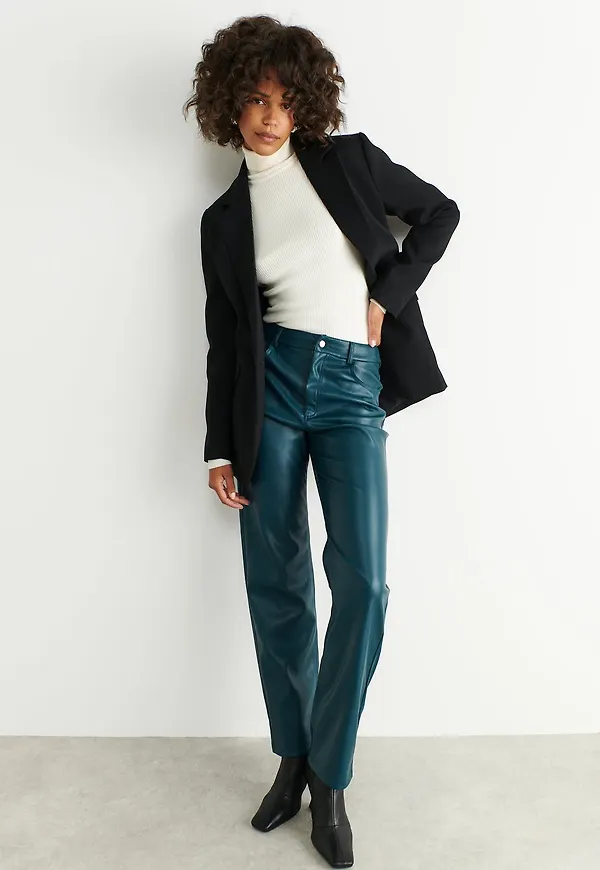 Straight PU trousers