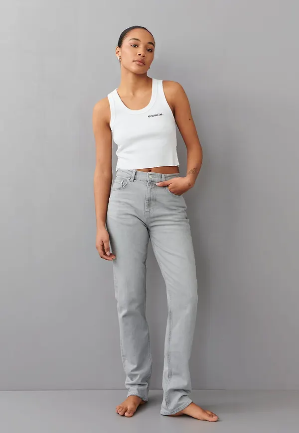 Straight slim jeans
