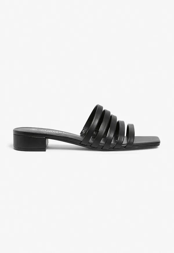 Strappy sandals - Black
