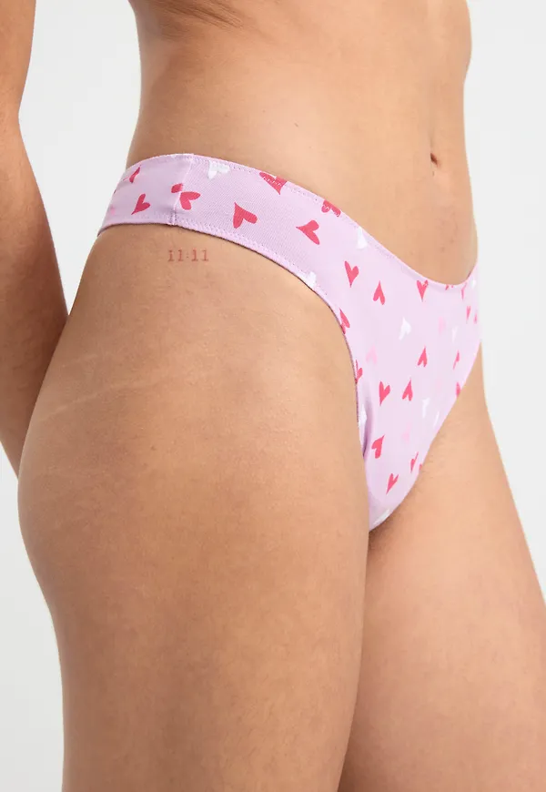 Stringtrosa low waist