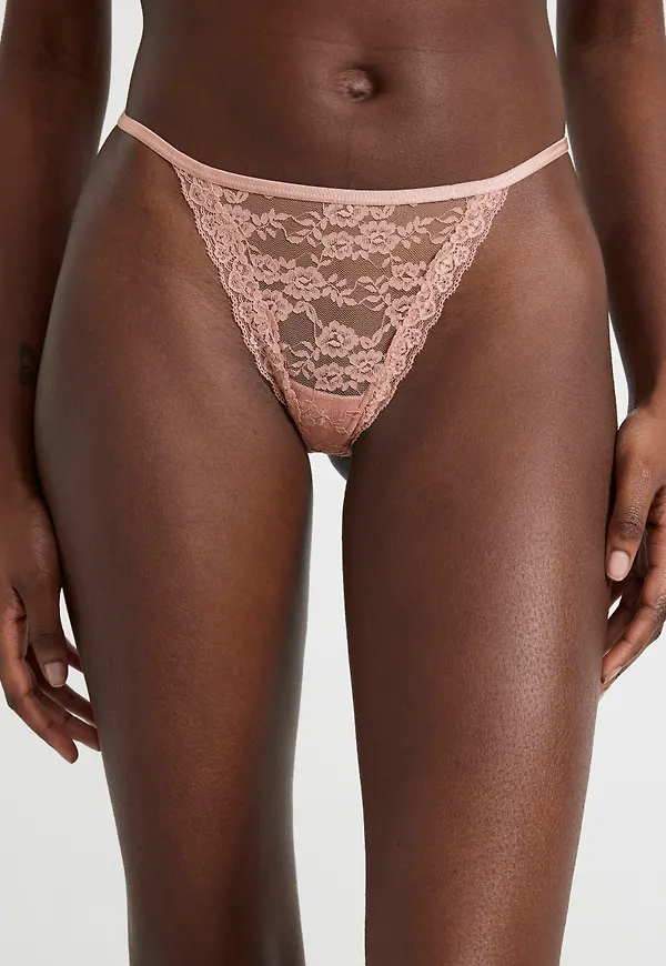 Stringtrosa low waist