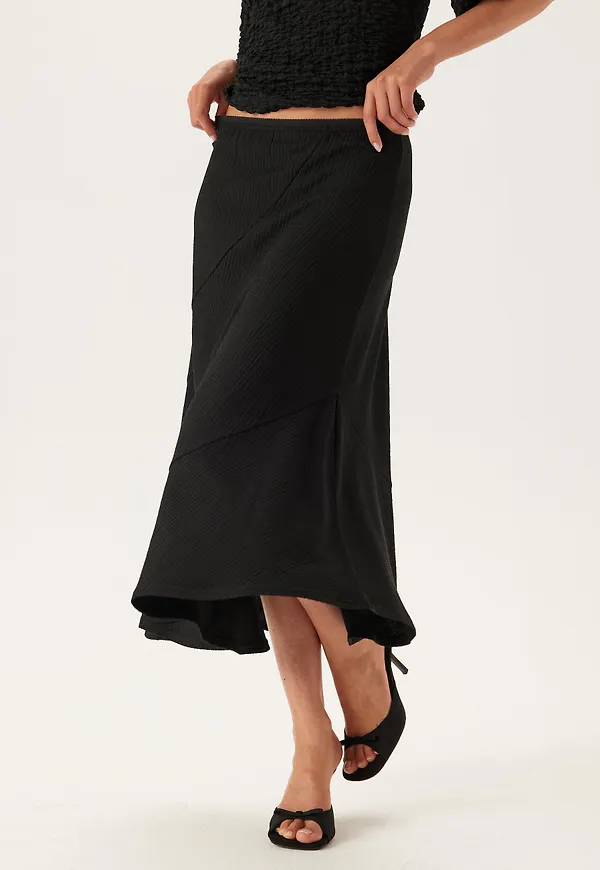 Structured Asymmetric Skirt