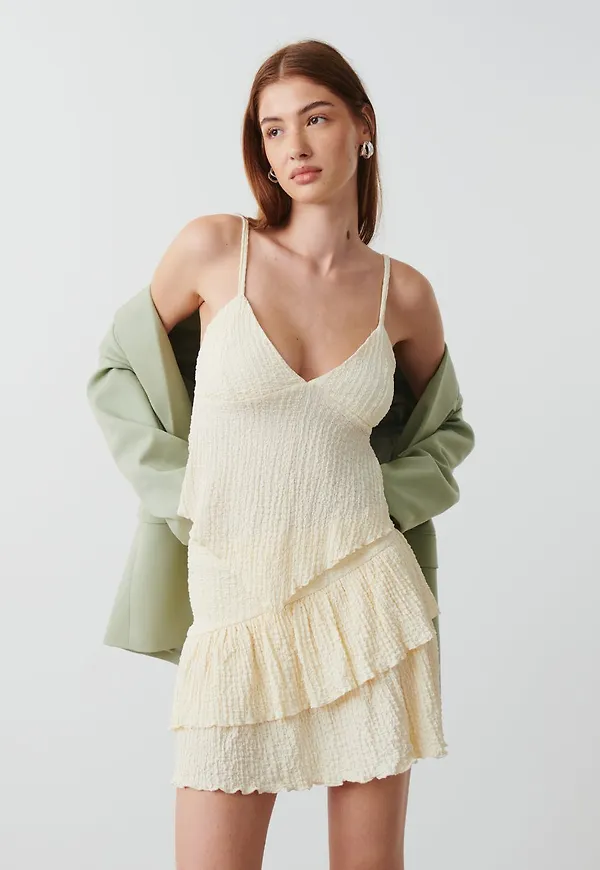 Structured mini skirt