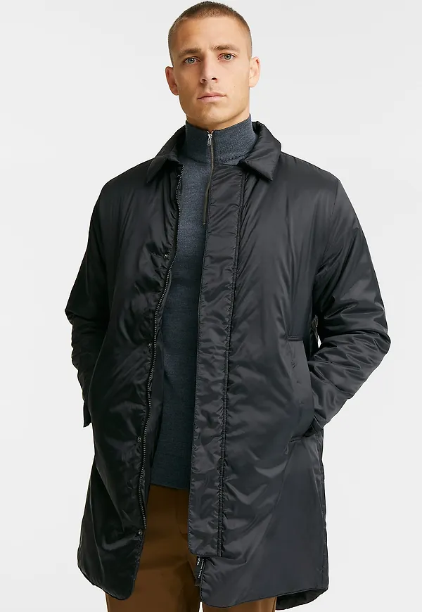 Studio Total - Recycled Padded Coat - Svart