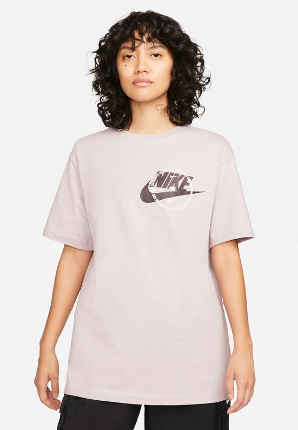 T-shirt Nike Sportswear för kvinnor - Lila