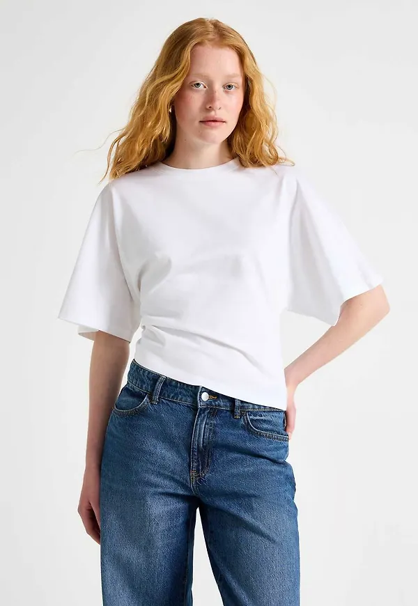 T-shirt med vida ärmar