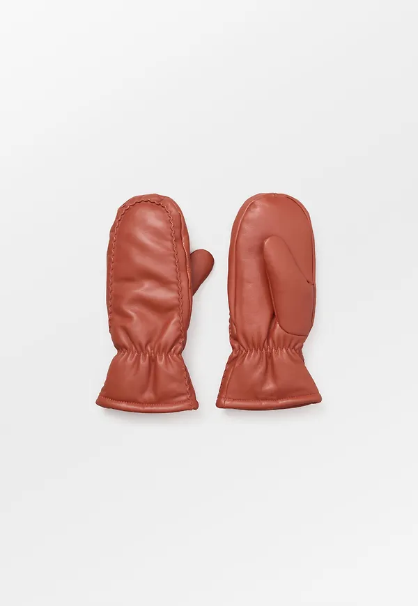 Tack Leather Mitten