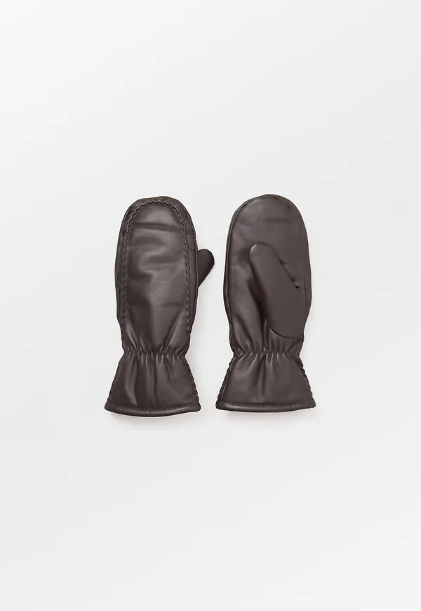 Tack Leather Mitten