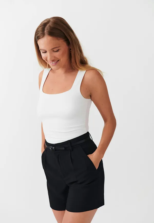 tailored bermuda shorts