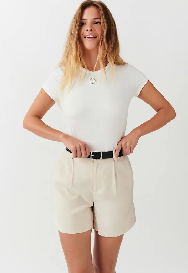 Gina Tricot - tailored bermuda shorts - shorts - Vit - 38 - Dam
