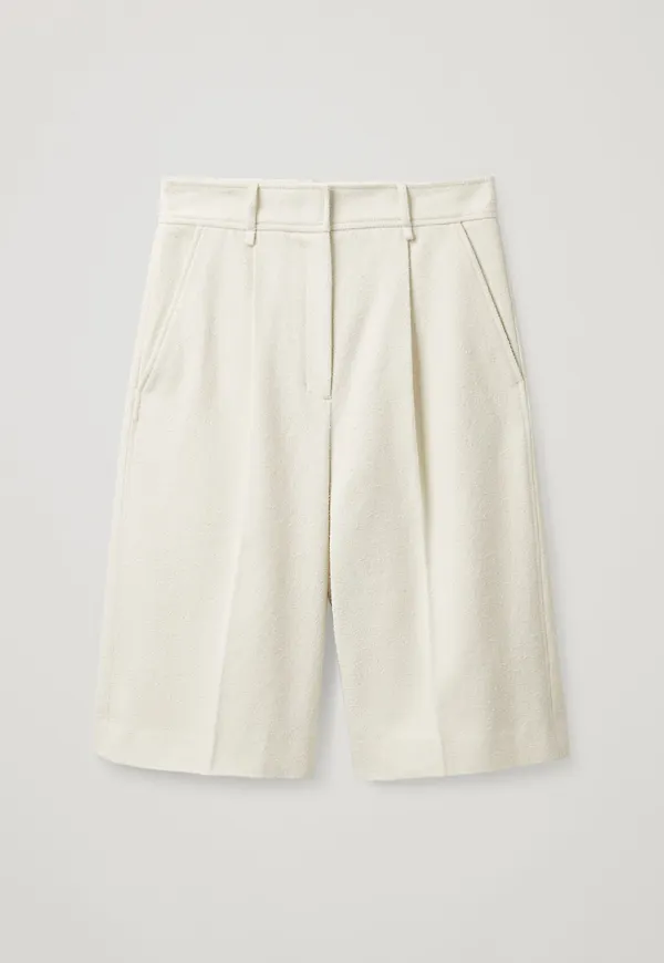 TAILORED BERMUDA SHORTS