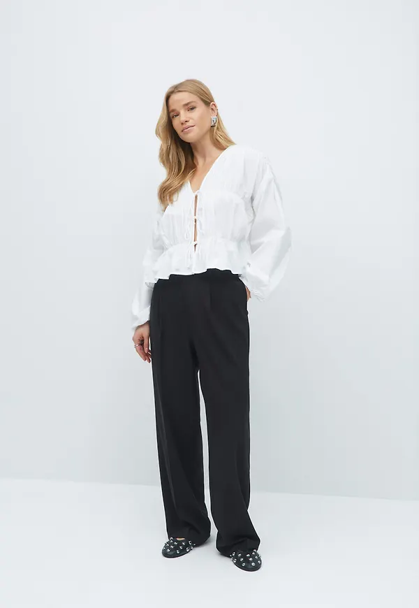 Gina Tricot - Tailored wide trousers - Vida byxor - Svart - 32 - Dam