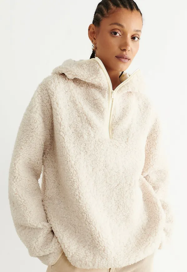 Tamara teddy hoodie