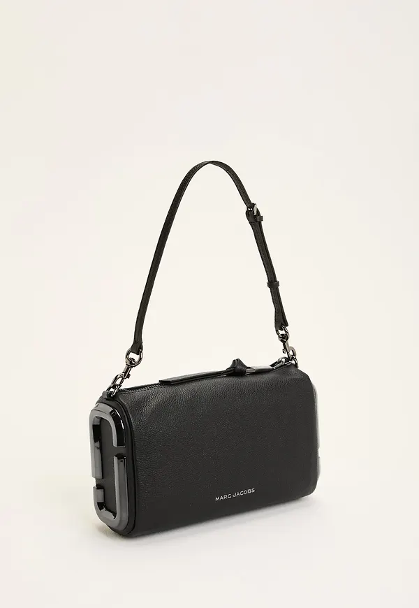 The Snapshot Shoulder