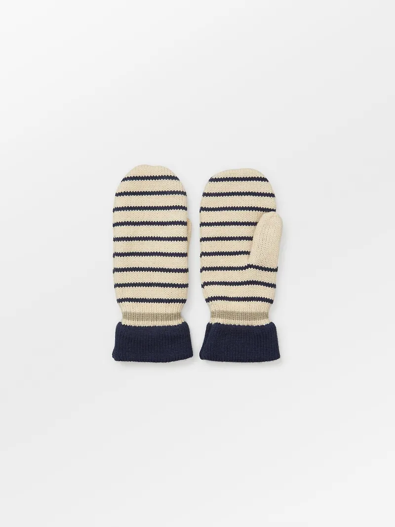 Thin Striped Emerald Mittens