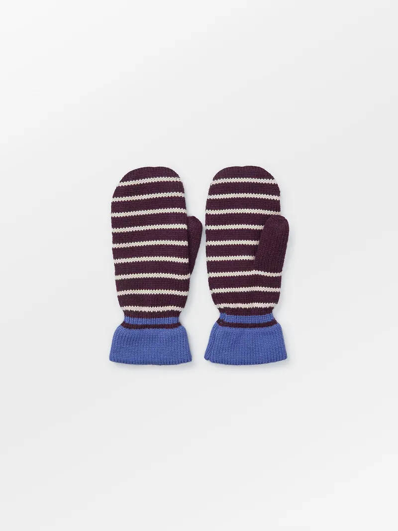 Thin Striped Emerald Mittens